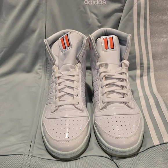 Mens Adidas Top Ten Trae Young ICE-TRAE Patent Leather  display picture 1
